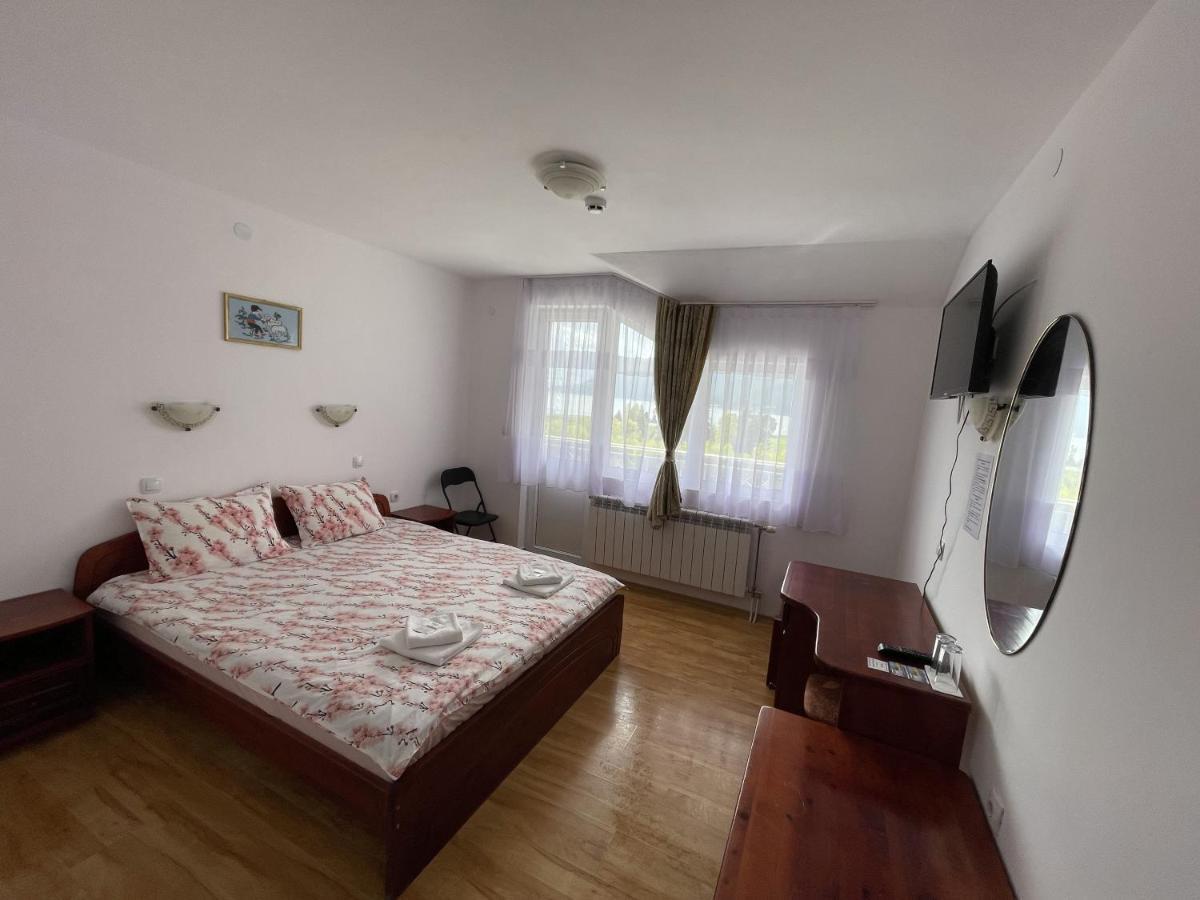 Family Hotel Panorama サルニトゥサ エクステリア 写真