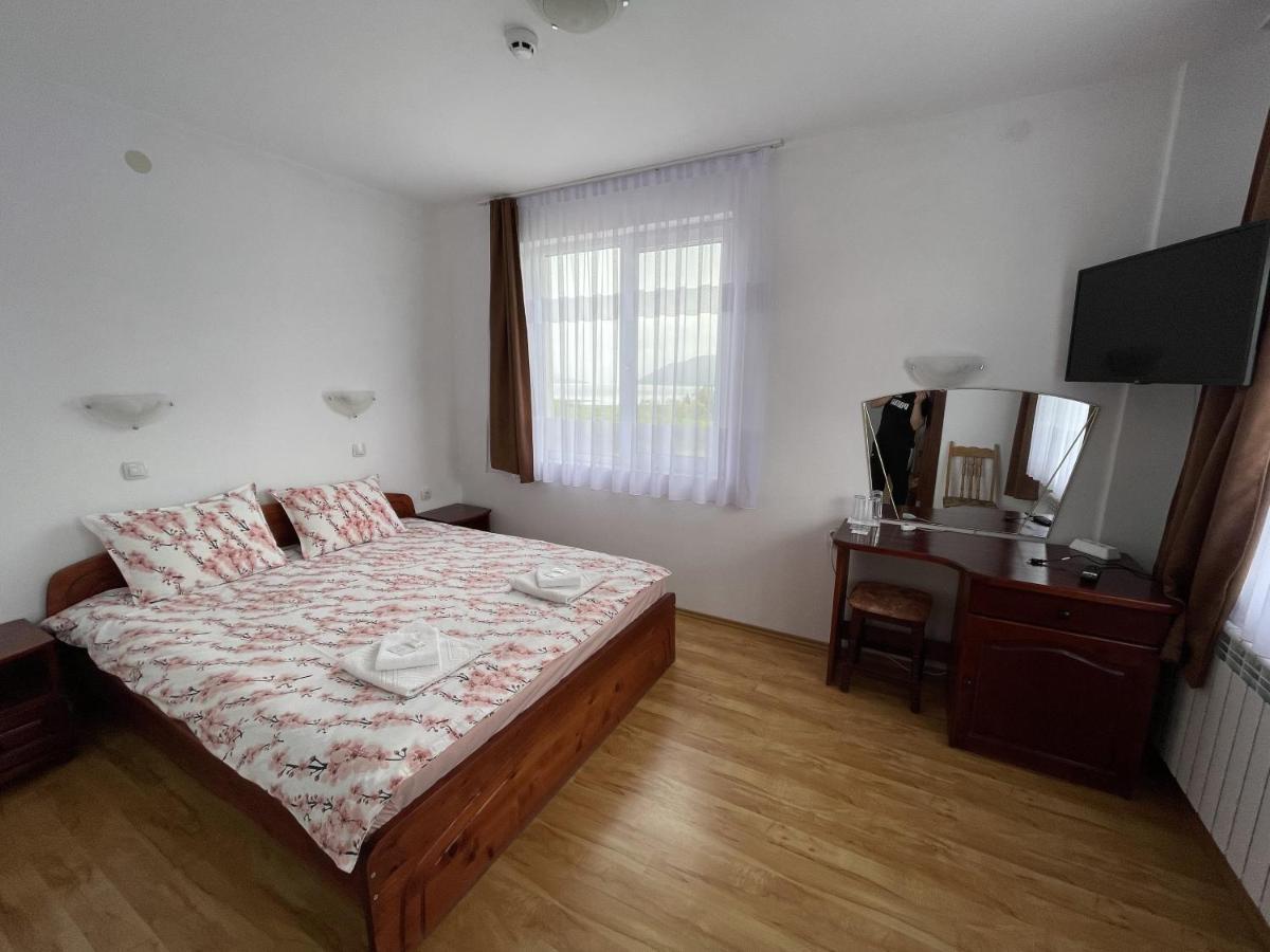 Family Hotel Panorama サルニトゥサ エクステリア 写真